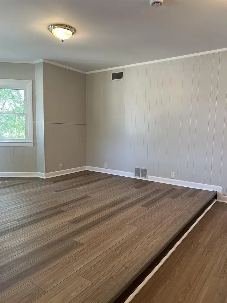 11 B Norton Street Nashua NH 03060