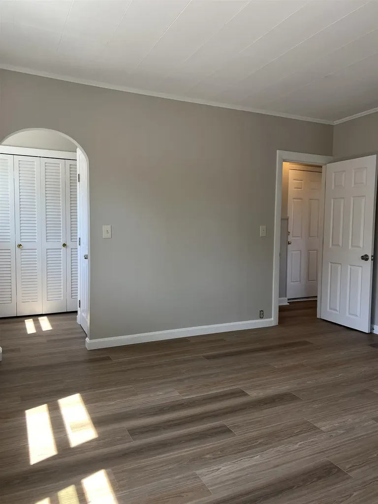 11 B Norton Street Nashua NH 03060
