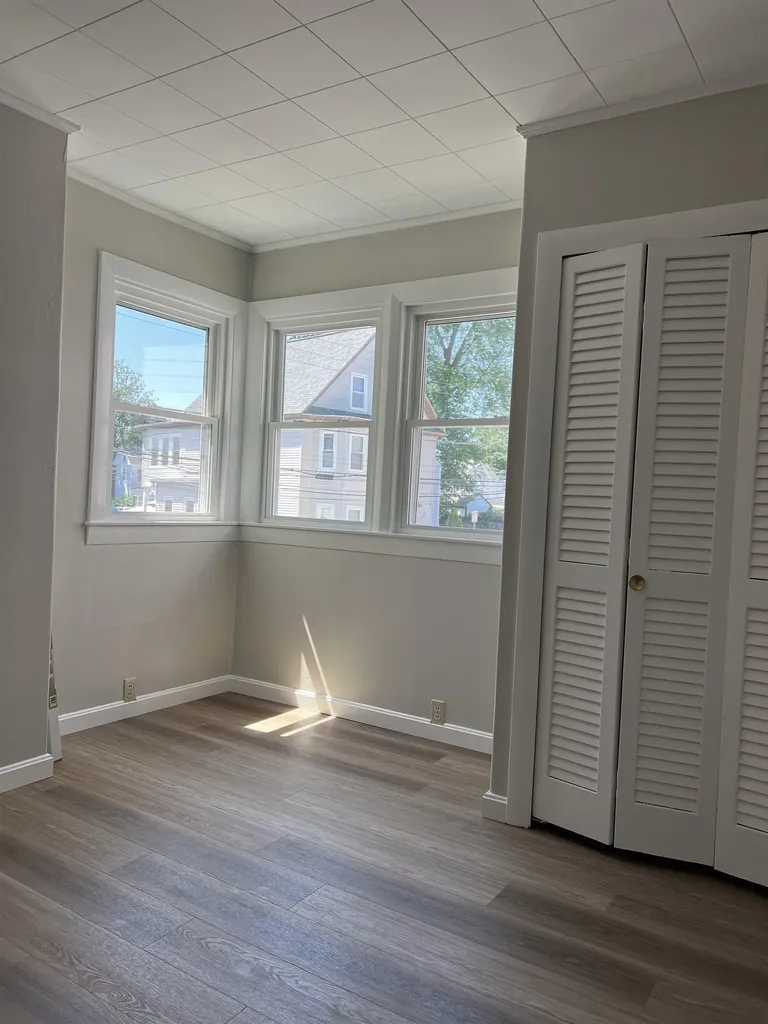 11 B Norton Street Nashua NH 03060