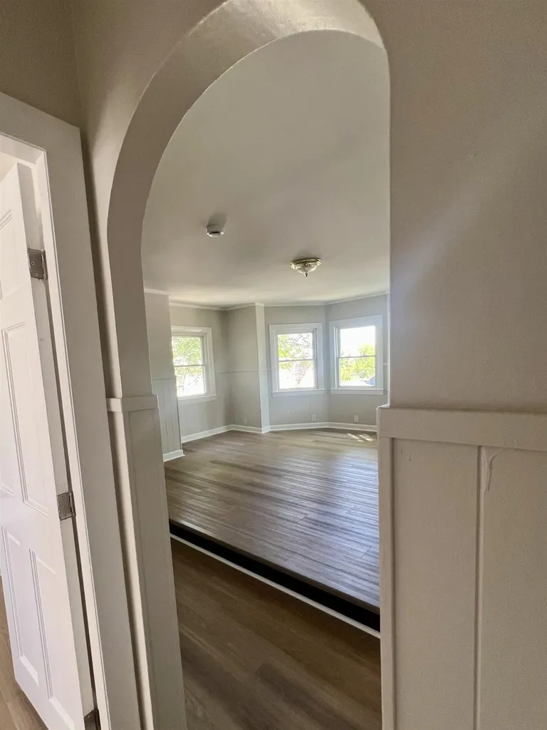 11 B Norton Street Nashua NH 03060