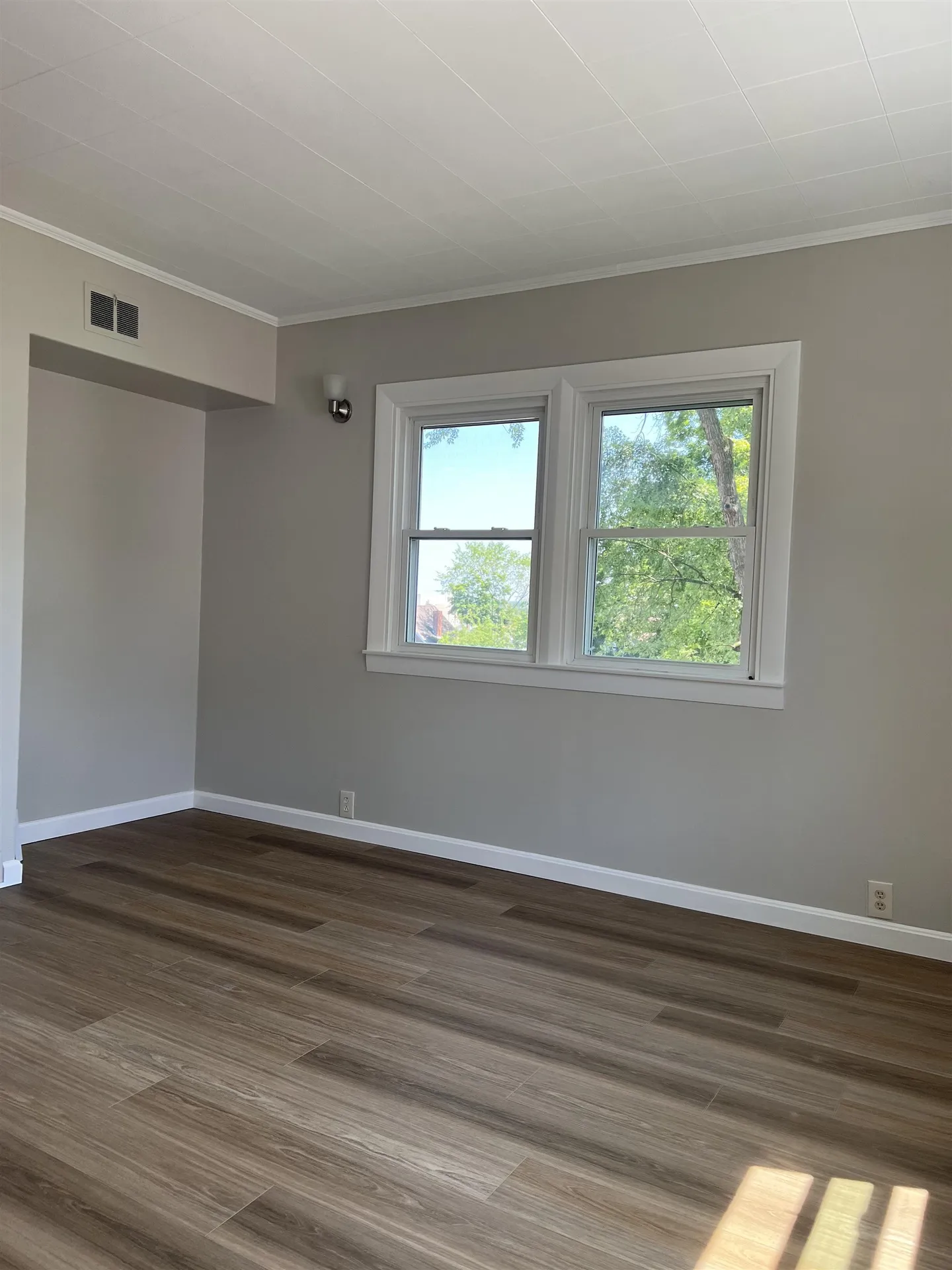 11 B Norton Street Nashua NH 03060