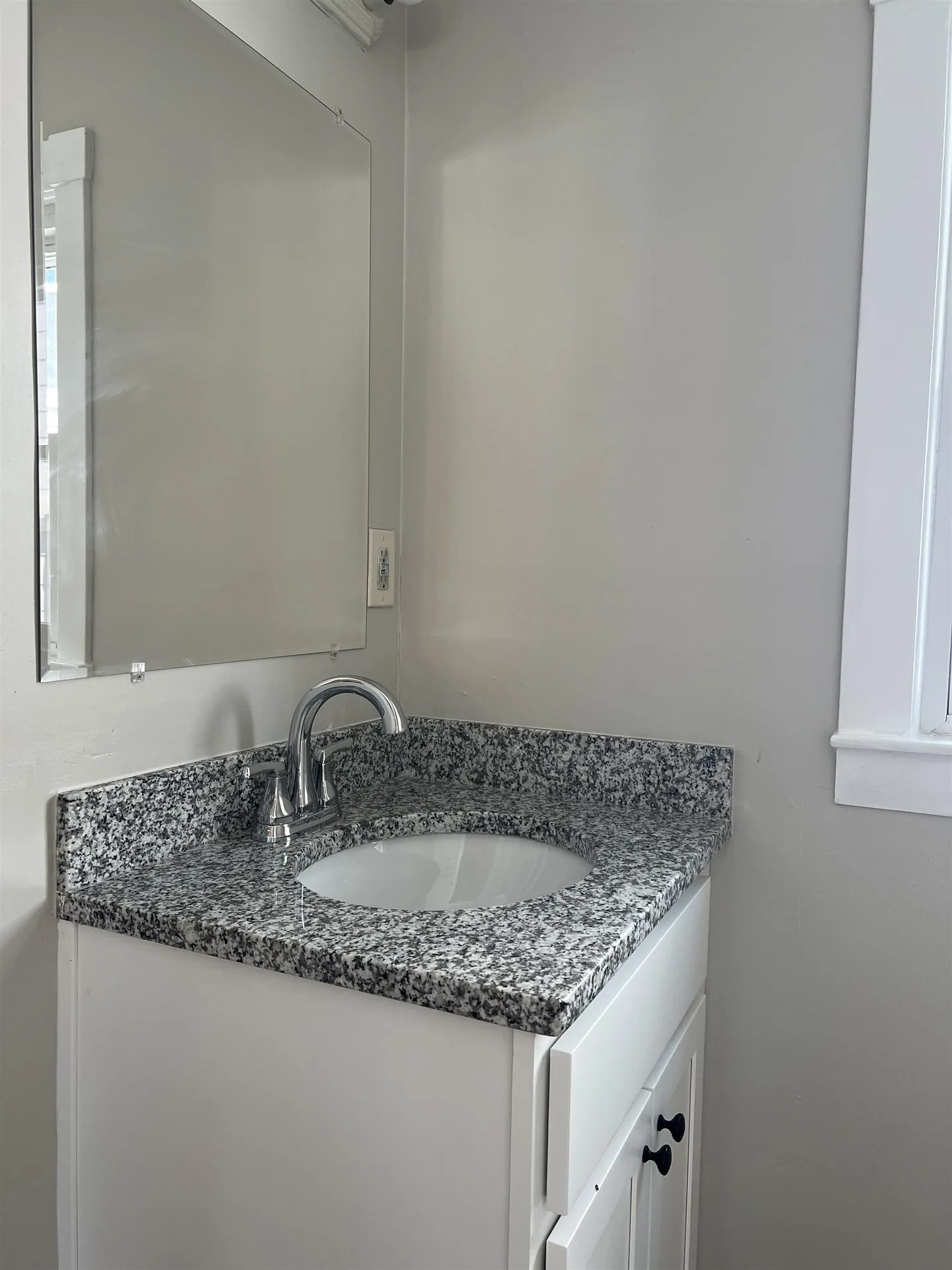 11 B Norton Street Nashua NH 03060