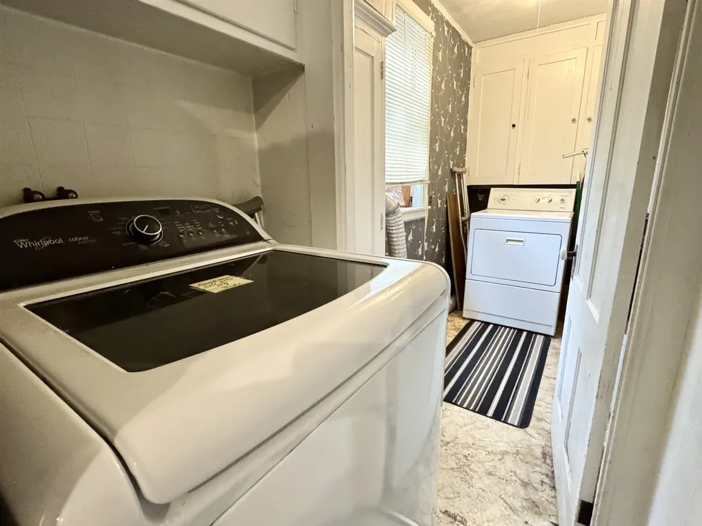 41 Henry Street Rockingham VT 05101-1480