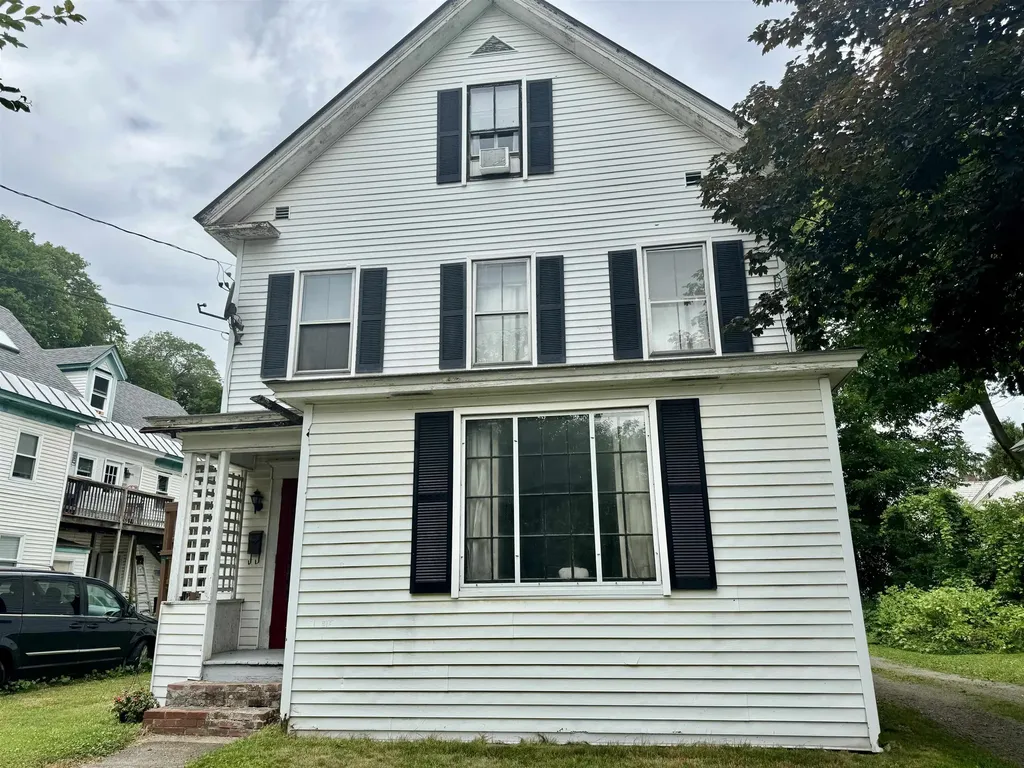 41 Henry Street Rockingham VT 05101-1480