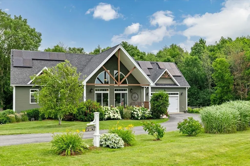 30 Haycorn Hollow Road South Hero VT 05486