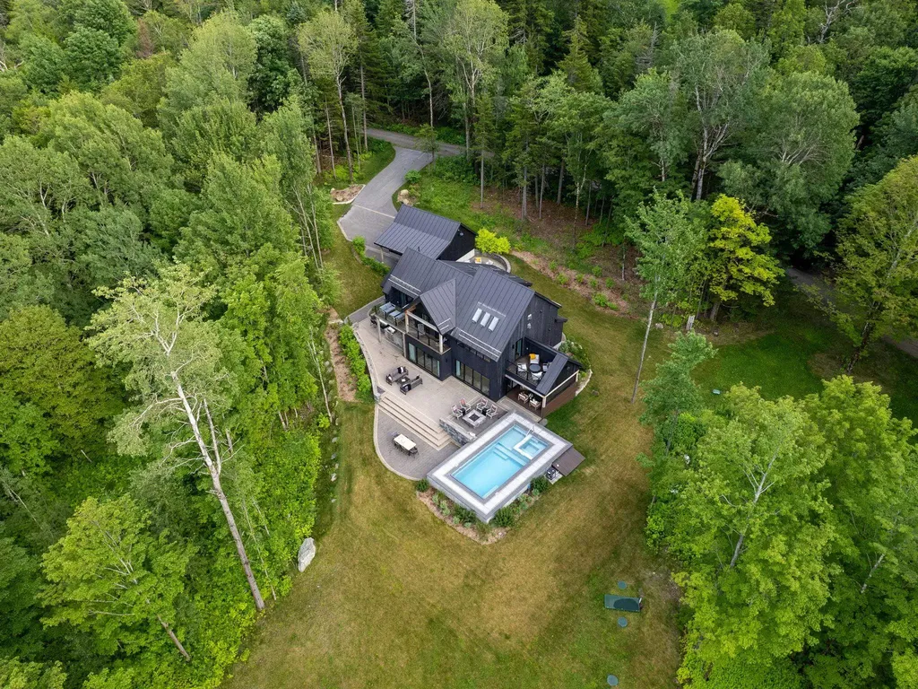 89 Caspar Drive Warren VT 05674