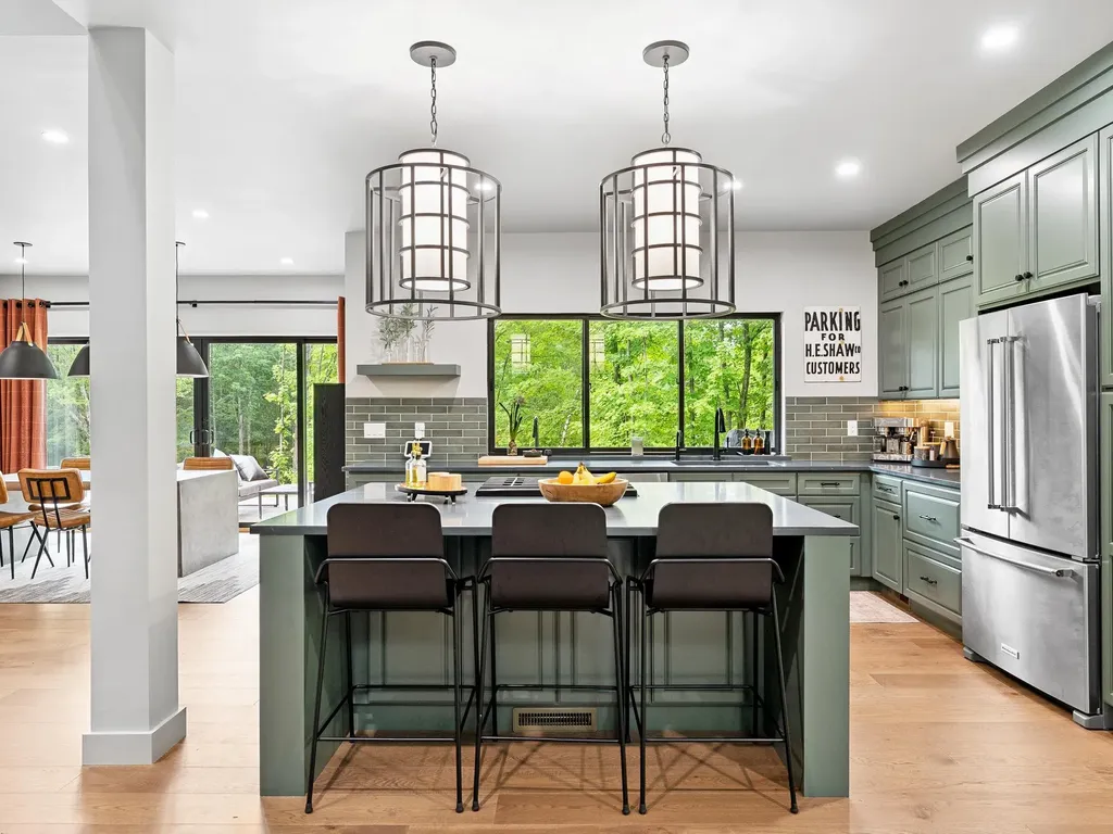 89 Caspar Drive Warren VT 05674