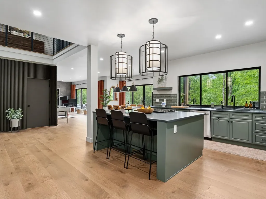 89 Caspar Drive Warren VT 05674