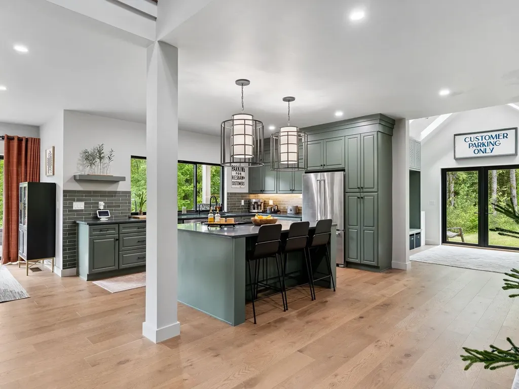 89 Caspar Drive Warren VT 05674