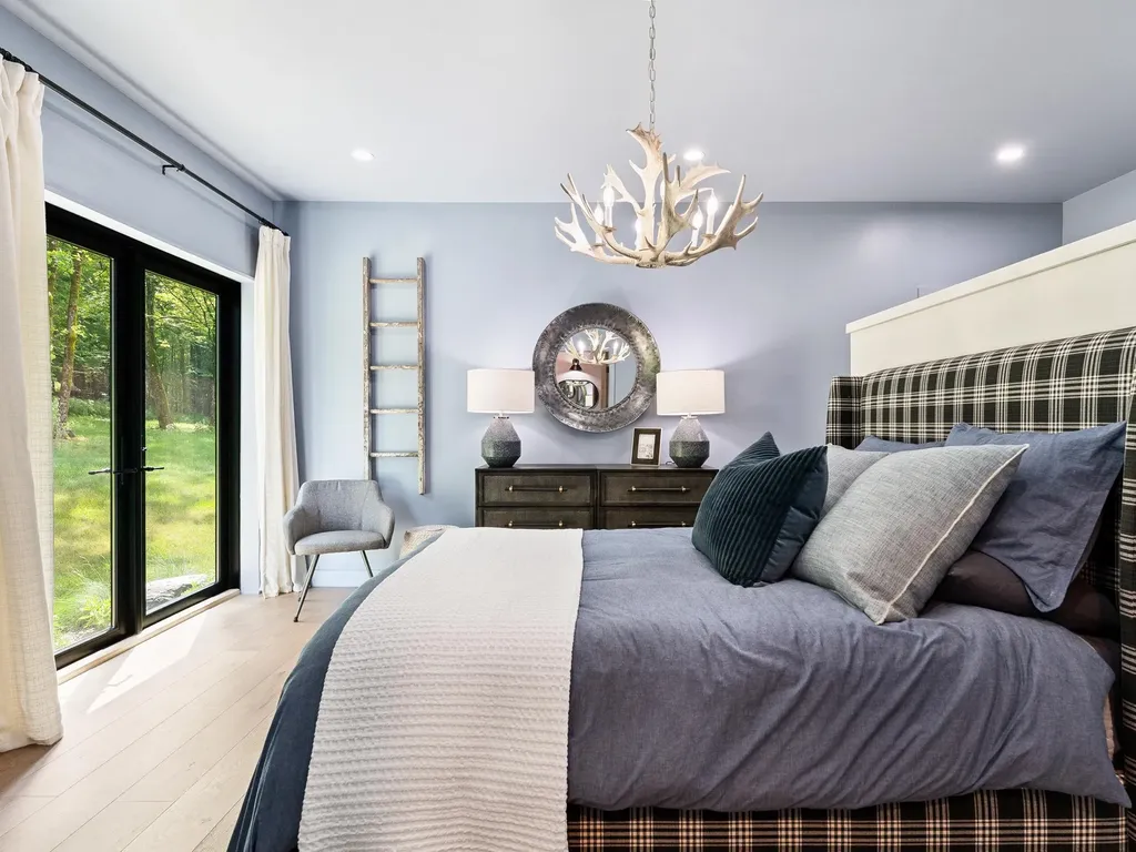 89 Caspar Drive Warren VT 05674