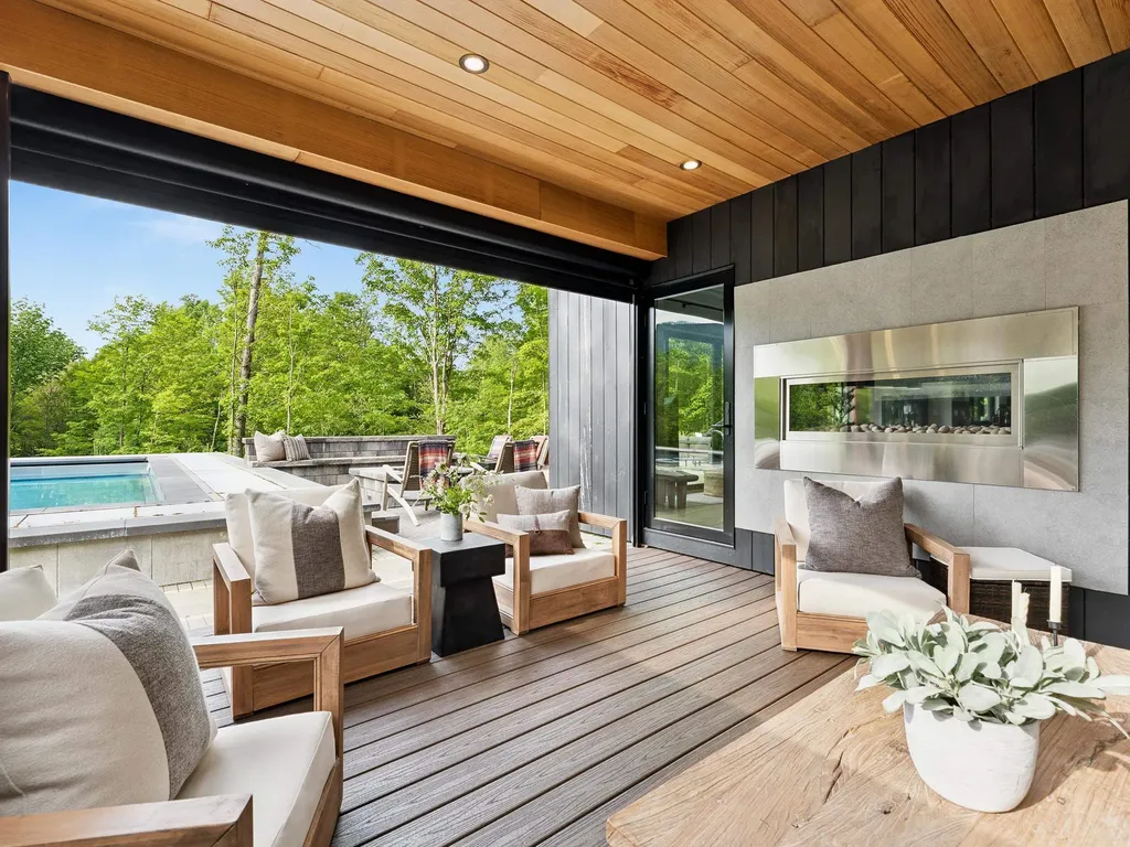 89 Caspar Drive Warren VT 05674