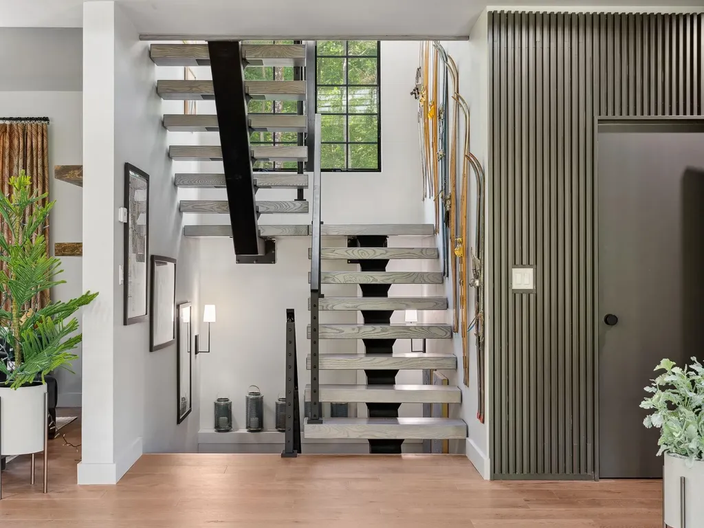 89 Caspar Drive Warren VT 05674