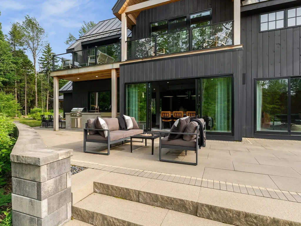 89 Caspar Drive Warren VT 05674