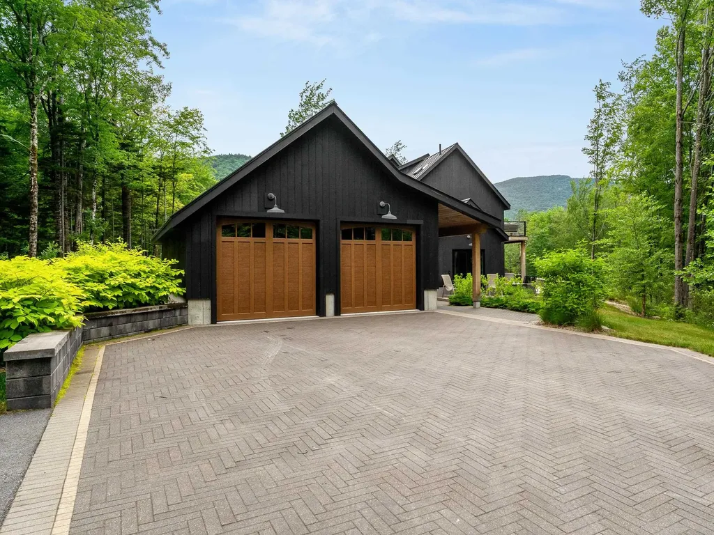 89 Caspar Drive Warren VT 05674