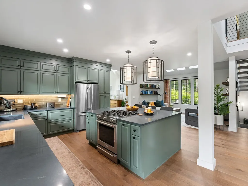 89 Caspar Drive Warren VT 05674