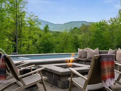 89 Caspar Drive Warren VT 05674