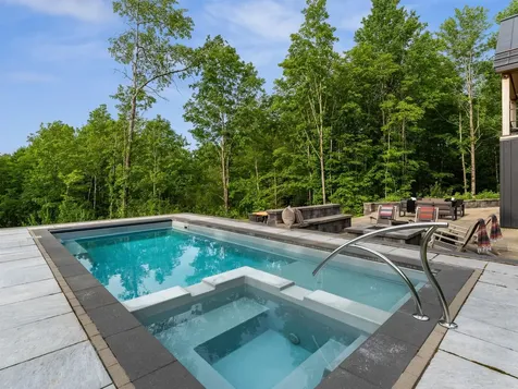 89 Caspar Drive Warren VT 05674