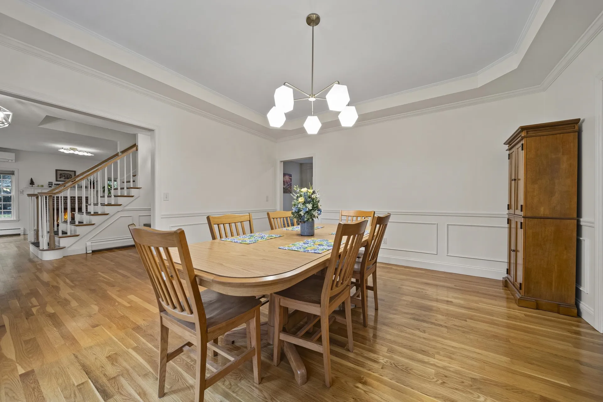 9 Hyde Park Circle Londonderry NH 03053