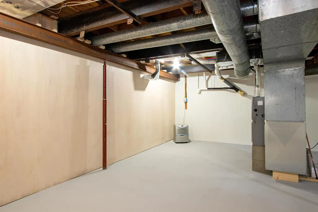 98 Rod Key Street Lyndon VT 05851