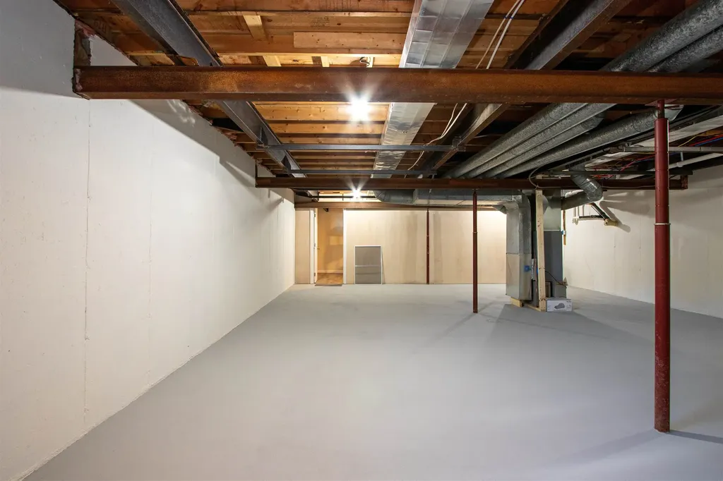 98 Rod Key Street Lyndon VT 05851