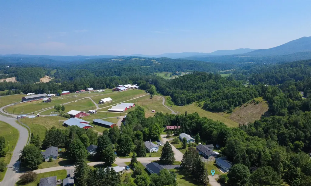 98 Rod Key Street Lyndon VT 05851