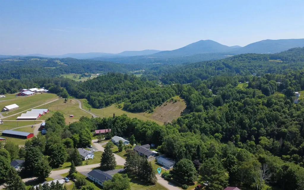 98 Rod Key Street Lyndon VT 05851