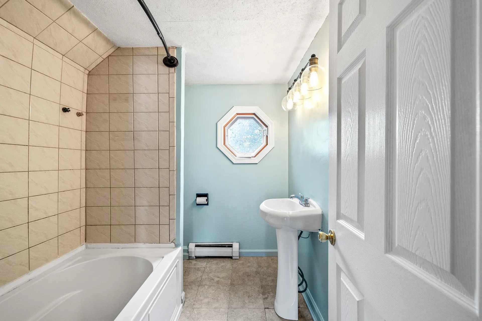 40 South Avenue Derry NH 03445