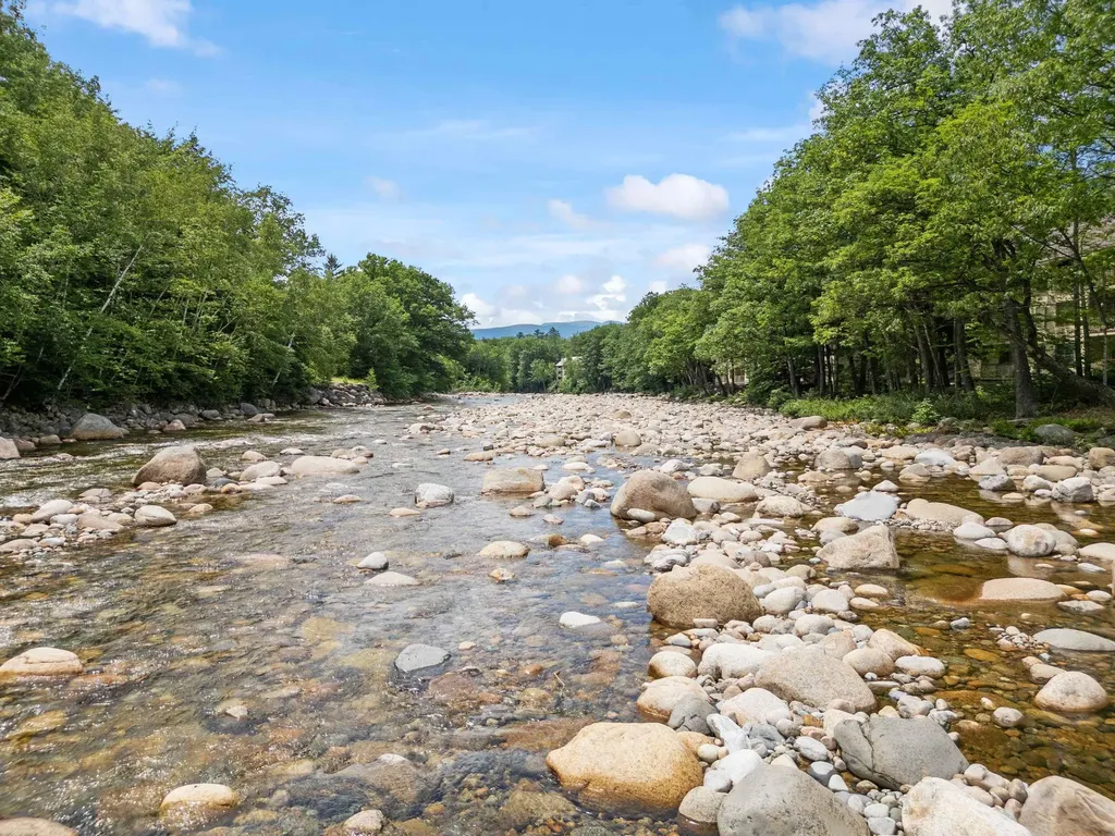 26 Penstock Road Lincoln NH 03251