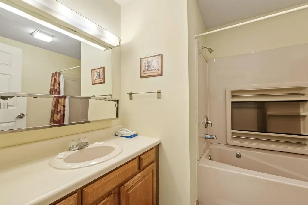 26 Penstock Road Lincoln NH 03251