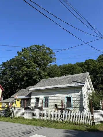 93 Clark Street Brattleboro VT 05301