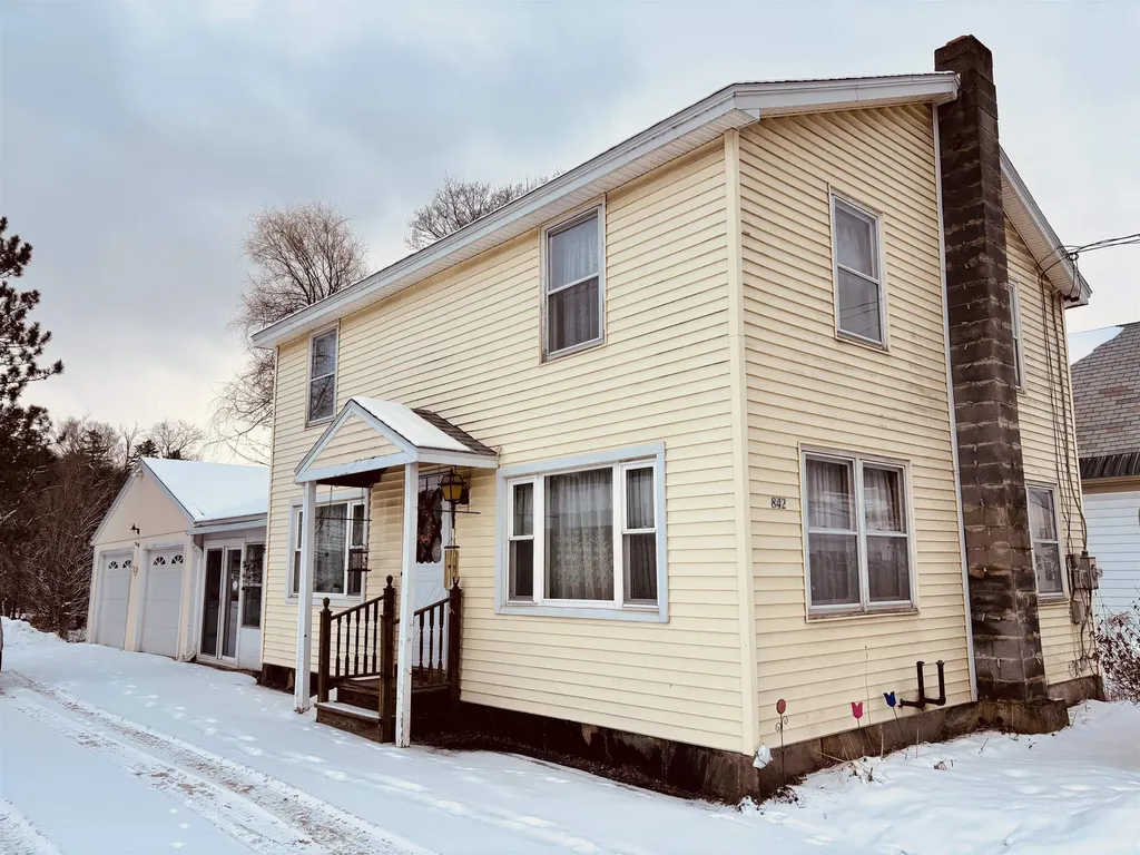 842 Main Street Cavendish VT 05153