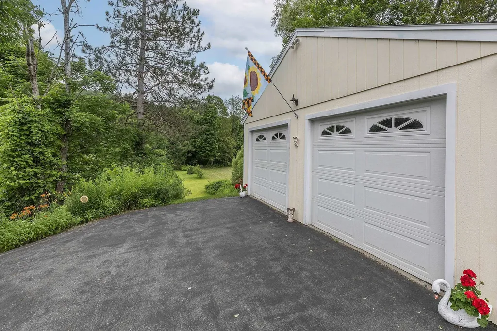 842 Main Street Cavendish VT 05153