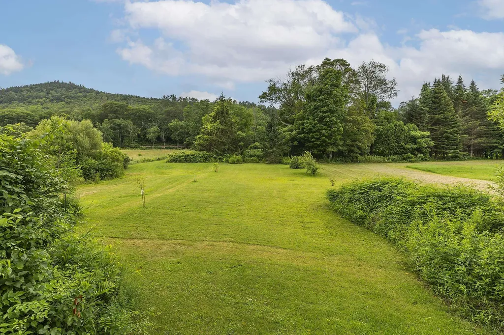 842 Main Street Cavendish VT 05153