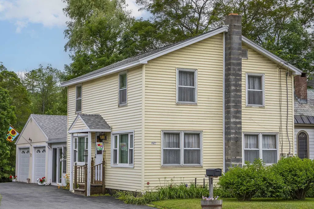 842 Main Street Cavendish VT 05153