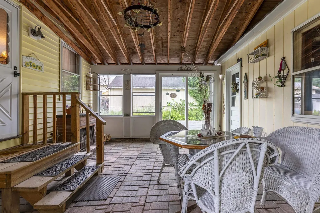 842 Main Street Cavendish VT 05153