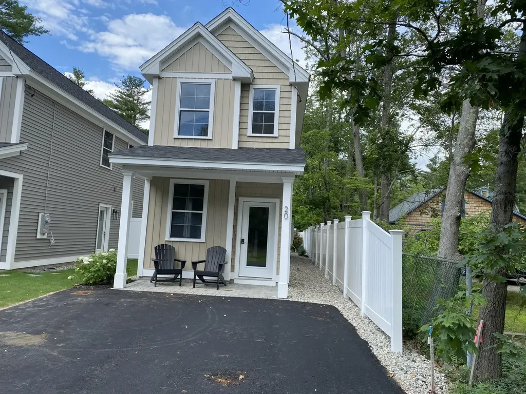 20 Auburn Street Dover NH 03820