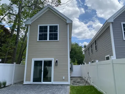 20 Auburn Street Dover NH 03820