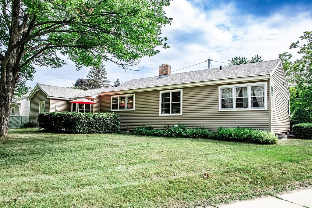 115 Dodds Court Burlington VT 05408