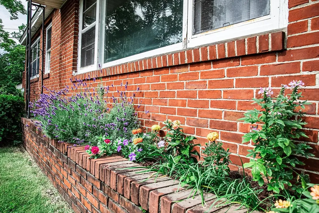 115 Dodds Court Burlington VT 05408