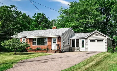 115 Dodds Court Burlington VT 05408