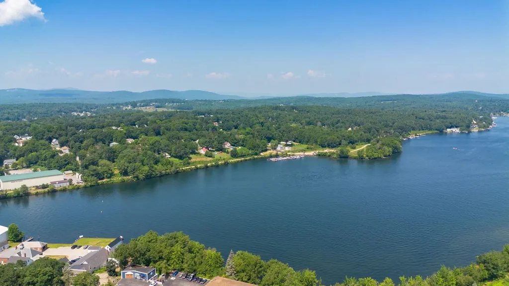 75 Stark Street Laconia NH 03246