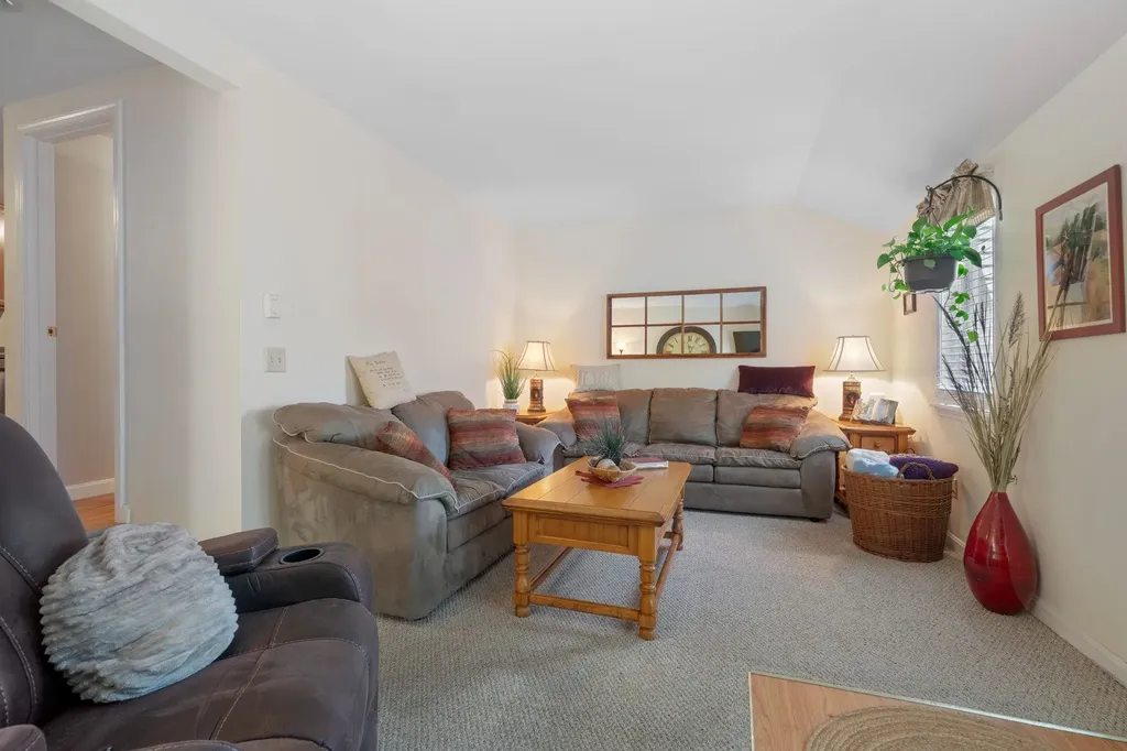 75 Stark Street Laconia NH 03246