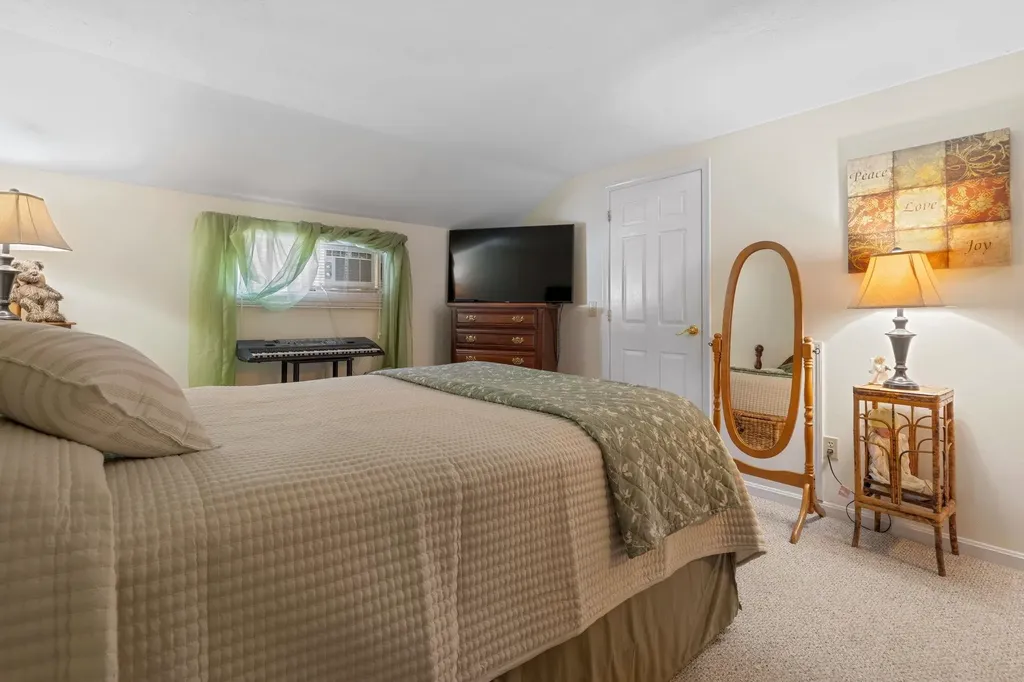 75 Stark Street Laconia NH 03246