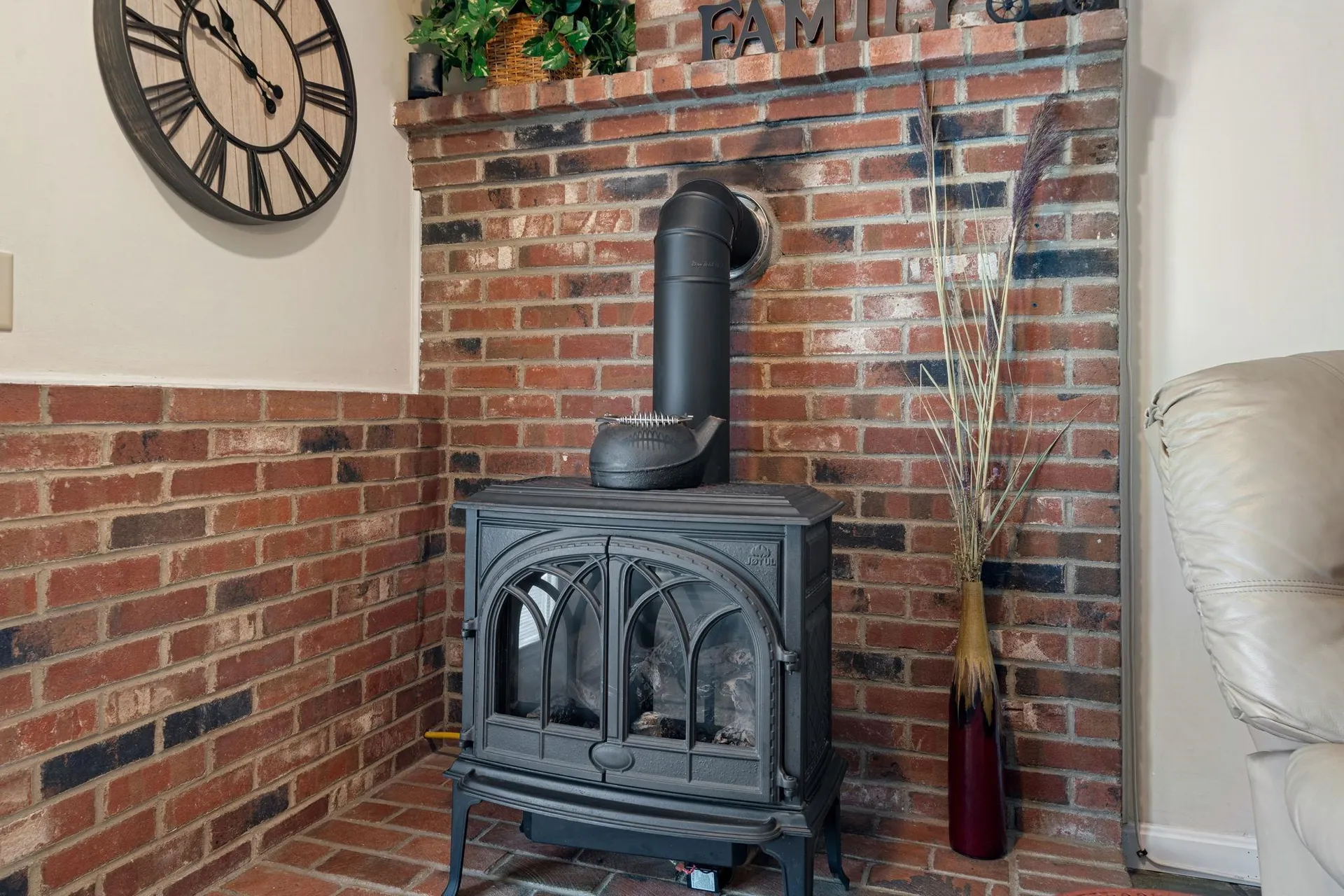 75 Stark Street Laconia NH 03246