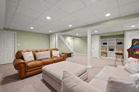 7 Primrose Lane Salem NH 03079