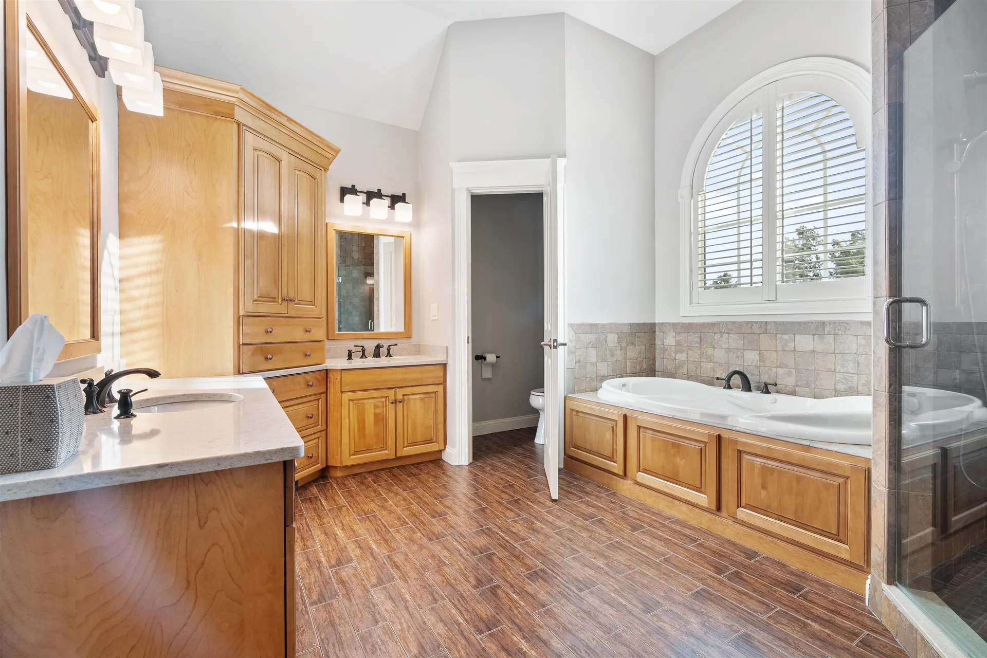 39 Ticklefancy Lane Salem NH 03079