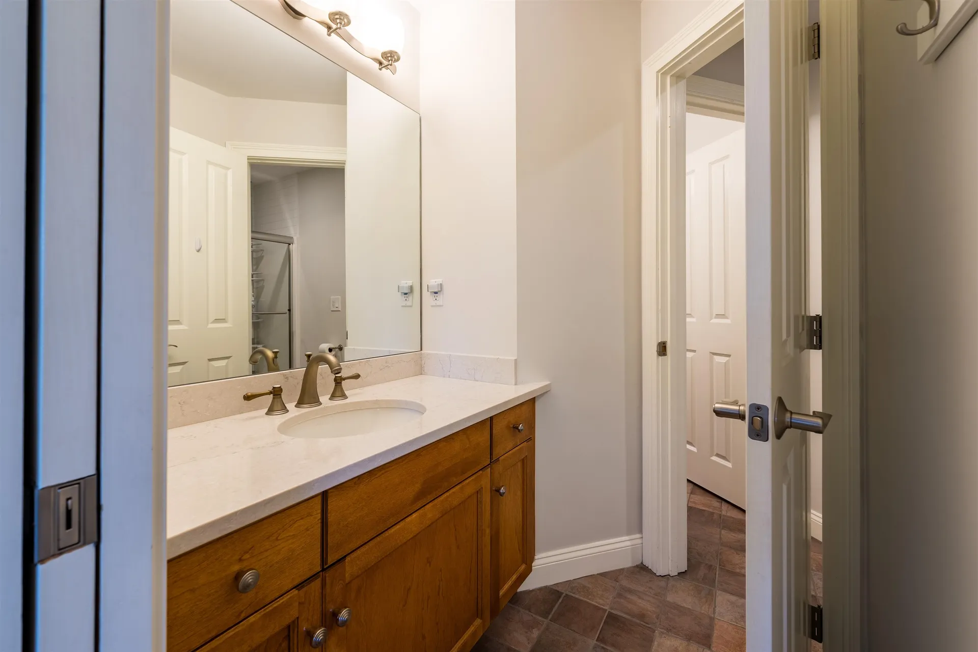 39 Ticklefancy Lane Salem NH 03079