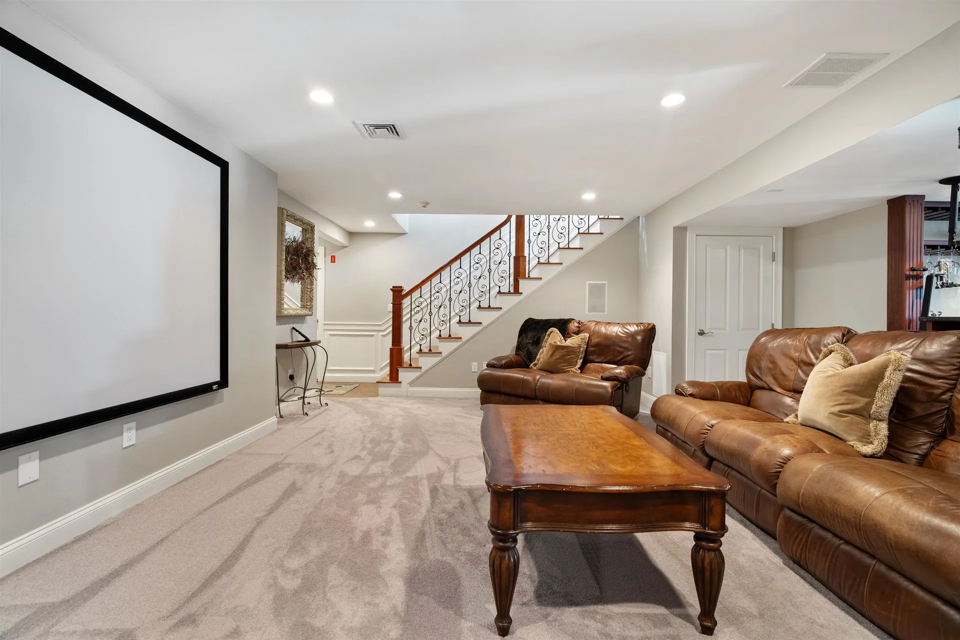 39 Ticklefancy Lane Salem NH 03079