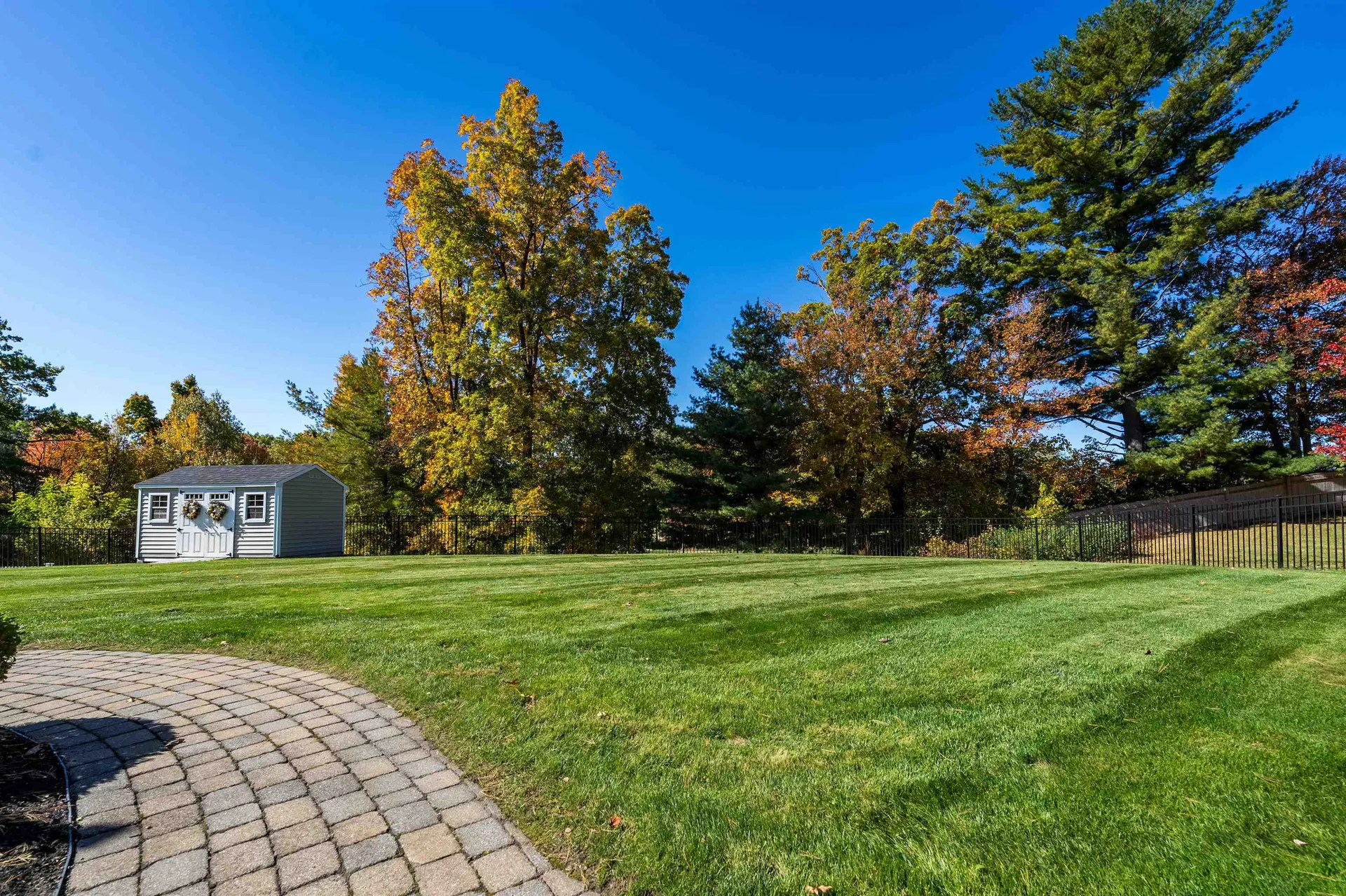 39 Ticklefancy Lane Salem NH 03079