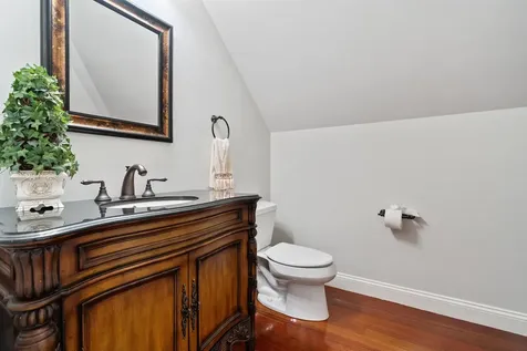 39 Ticklefancy Lane Salem NH 03079